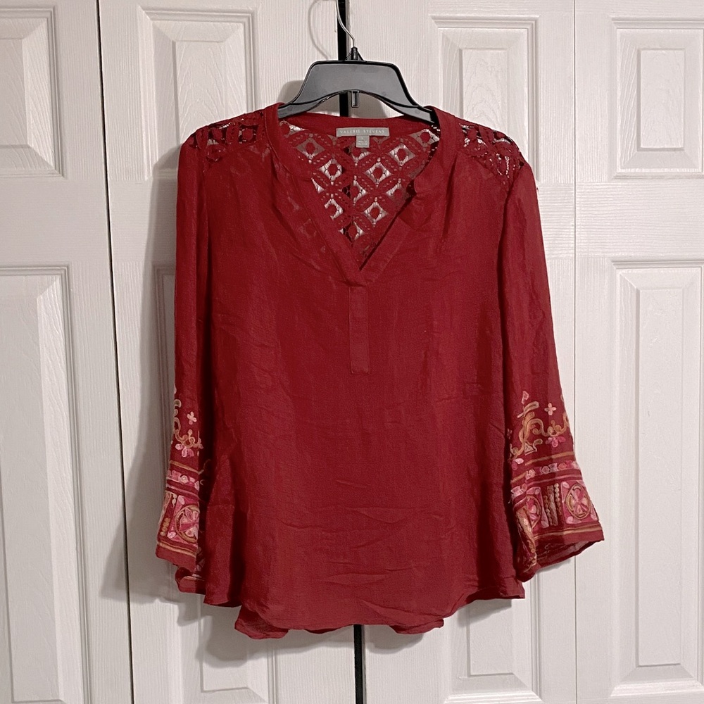 Valarie Stevens maroon Blouse top shirt Embroidered flared sleeves size LARGE